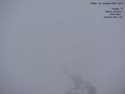 Luční bouda, pramen Bílého Labe