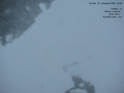 Luční bouda, pramen Bílého Labe