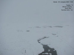 Luční bouda, pramen Bílého Labe