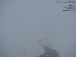 Luční bouda, pramen Bílého Labe