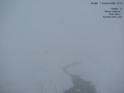 Luční bouda, pramen Bílého Labe