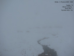 Luční bouda, pramen Bílého Labe