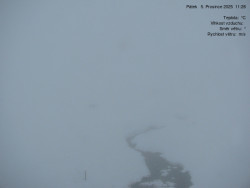 Luční bouda, pramen Bílého Labe