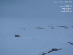 Luční bouda, pramen Bílého Labe