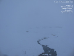 Luční bouda, pramen Bílého Labe