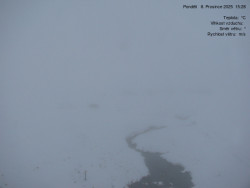 Luční bouda, pramen Bílého Labe