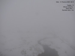 Luční bouda, pramen Bílého Labe