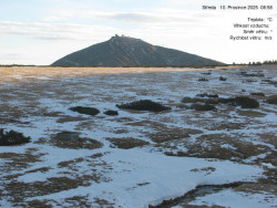 Luční bouda, pramen Bílého Labe