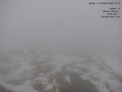 Luční bouda, pramen Bílého Labe