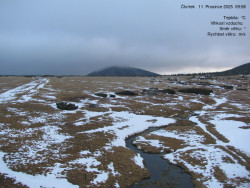 Luční bouda, pramen Bílého Labe