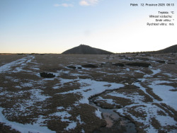 Luční bouda, pramen Bílého Labe