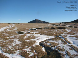 Luční bouda, pramen Bílého Labe