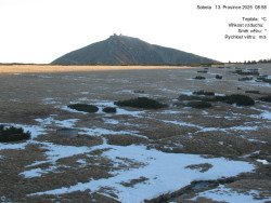 Luční bouda, pramen Bílého Labe