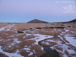 Luční bouda, pramen Bílého Labe