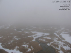 Luční bouda, pramen Bílého Labe