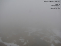 Luční bouda, pramen Bílého Labe