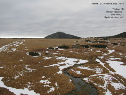 Luční bouda, pramen Bílého Labe