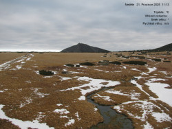 Luční bouda, pramen Bílého Labe