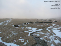 Luční bouda, pramen Bílého Labe