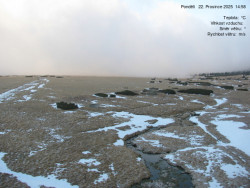 Luční bouda, pramen Bílého Labe