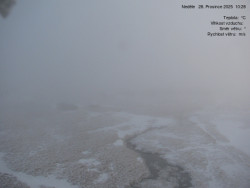 Luční bouda, pramen Bílého Labe