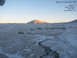 Luční bouda, pramen Bílého Labe