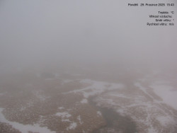 Luční bouda, pramen Bílého Labe