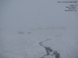 Luční bouda, pramen Bílého Labe