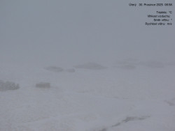 Luční bouda, pramen Bílého Labe