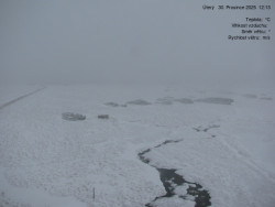 Luční bouda, pramen Bílého Labe