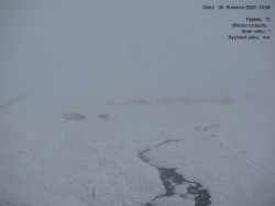 Luční bouda, pramen Bílého Labe