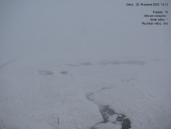 Luční bouda, pramen Bílého Labe