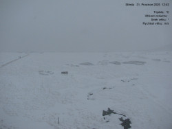 Luční bouda, pramen Bílého Labe