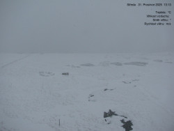 Luční bouda, pramen Bílého Labe