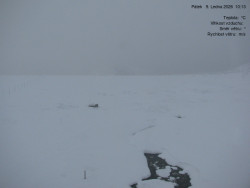 Luční bouda, pramen Bílého Labe