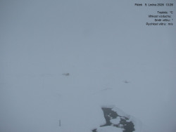 Luční bouda, pramen Bílého Labe