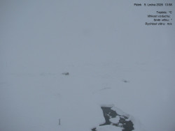 Luční bouda, pramen Bílého Labe