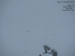 Luční bouda, pramen Bílého Labe