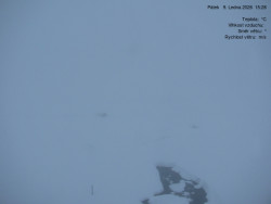 Luční bouda, pramen Bílého Labe