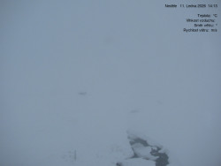 Luční bouda, pramen Bílého Labe