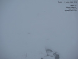 Luční bouda, pramen Bílého Labe