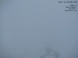 Luční bouda, pramen Bílého Labe