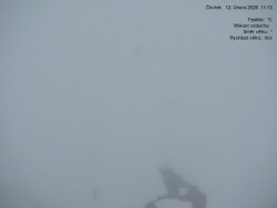 Luční bouda, pramen Bílého Labe