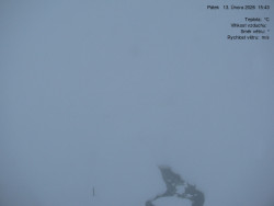 Luční bouda, pramen Bílého Labe