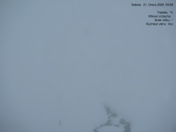 Luční bouda, pramen Bílého Labe