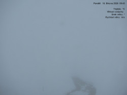 Luční bouda, pramen Bílého Labe