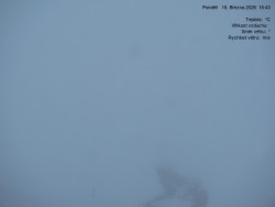 Luční bouda, pramen Bílého Labe