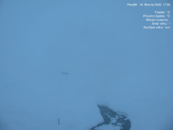 Luční bouda, pramen Bílého Labe