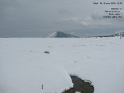 Luční bouda, pramen Bílého Labe