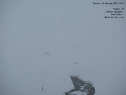 Luční bouda, pramen Bílého Labe